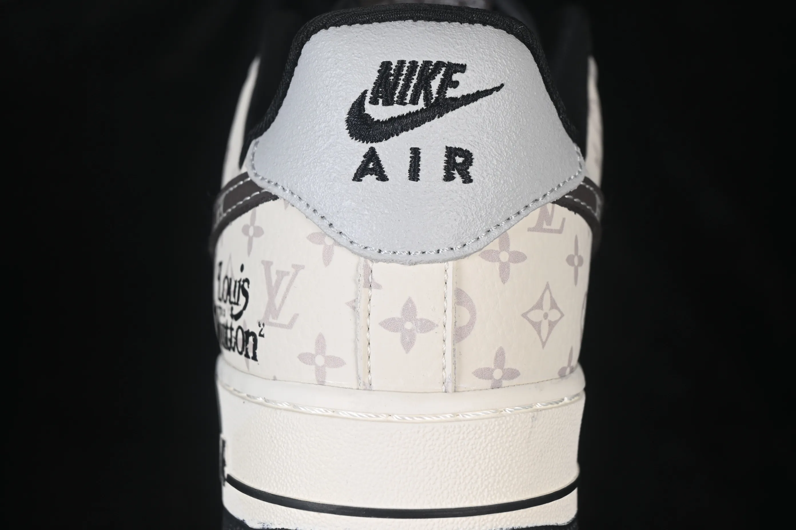 All categories Nk Air Force 1 Air Force series Nk Air Force 1 Low Air Force low-top Nike Air Force 1'07 Low Gray and white contrast Air Force 1 low-top casual sneakers DF0188-138